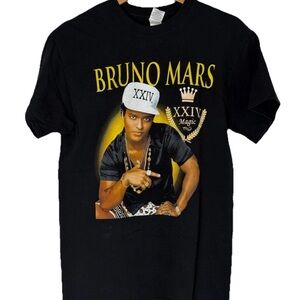 Gildan Black Short Sleeve Tees